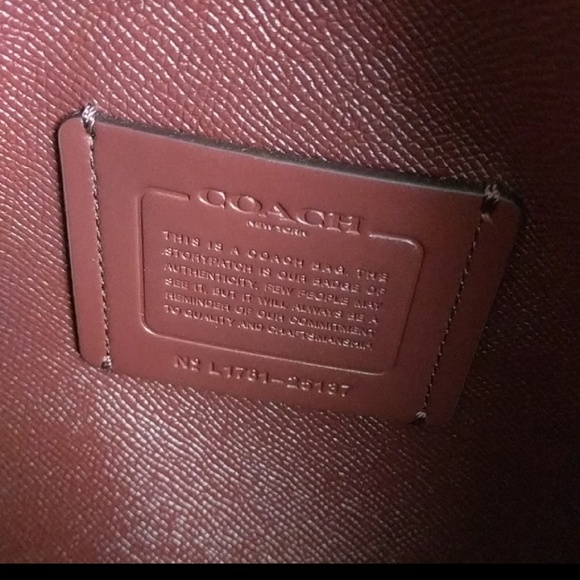 NWT COACH Carryall Bag with Dust Bag Included - Picture 5 of 8